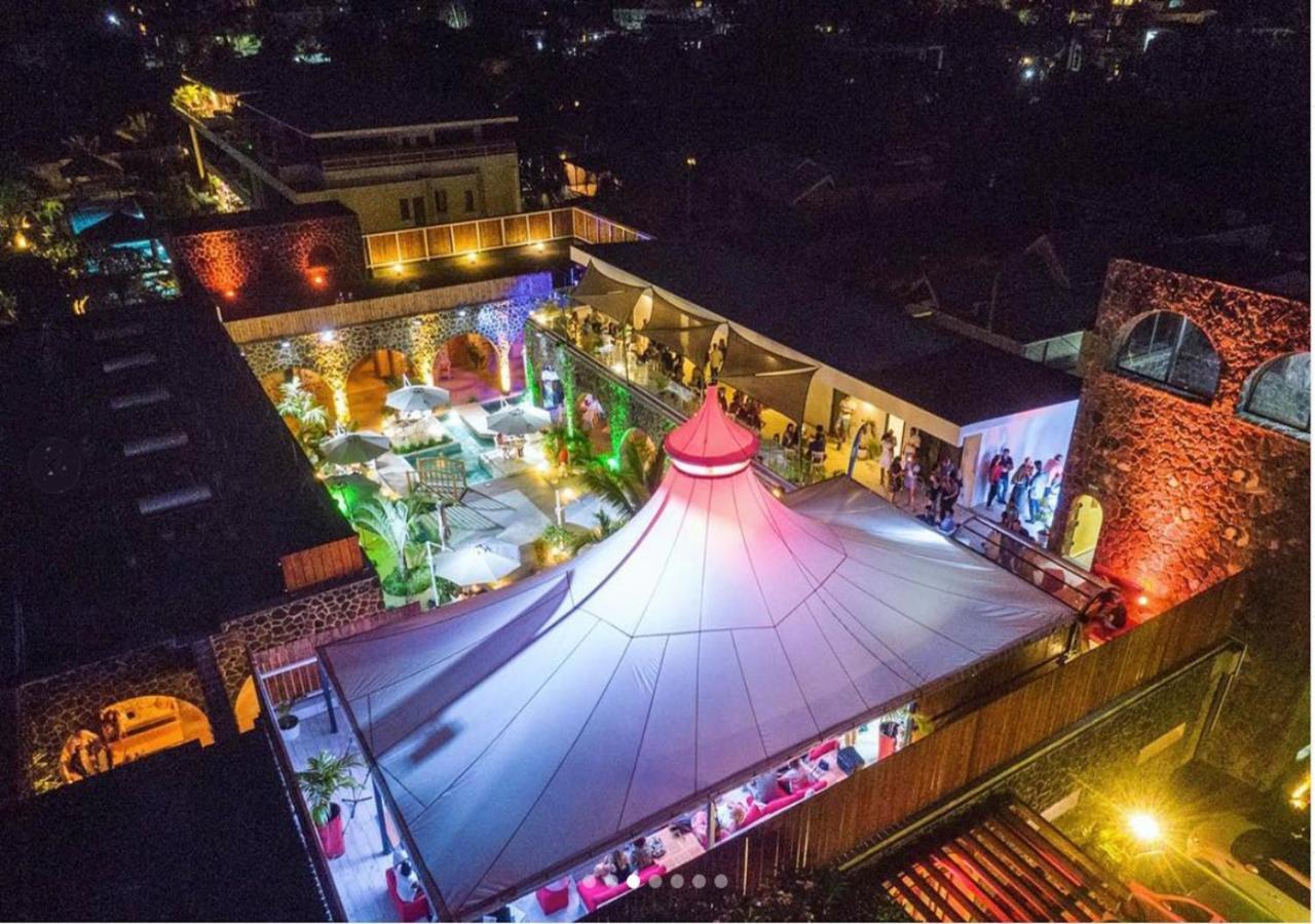 فندق بيريبيرفي  Hacienda Plaza المظهر الخارجي الصورة