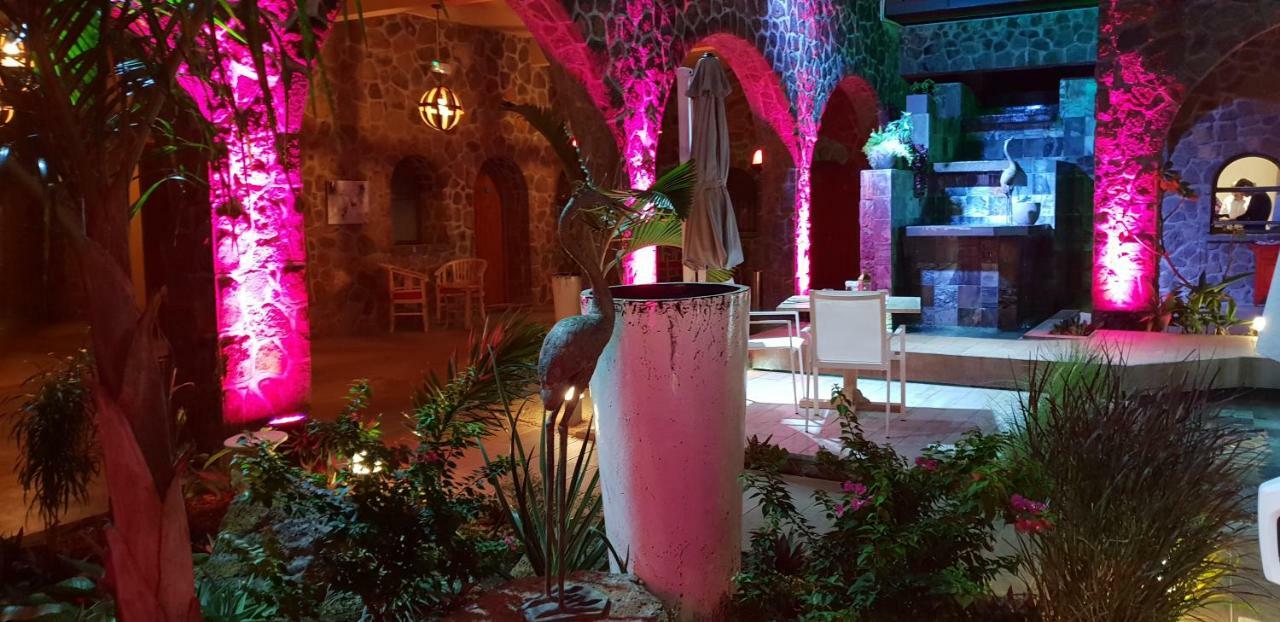 فندق بيريبيرفي  Hacienda Plaza المظهر الخارجي الصورة